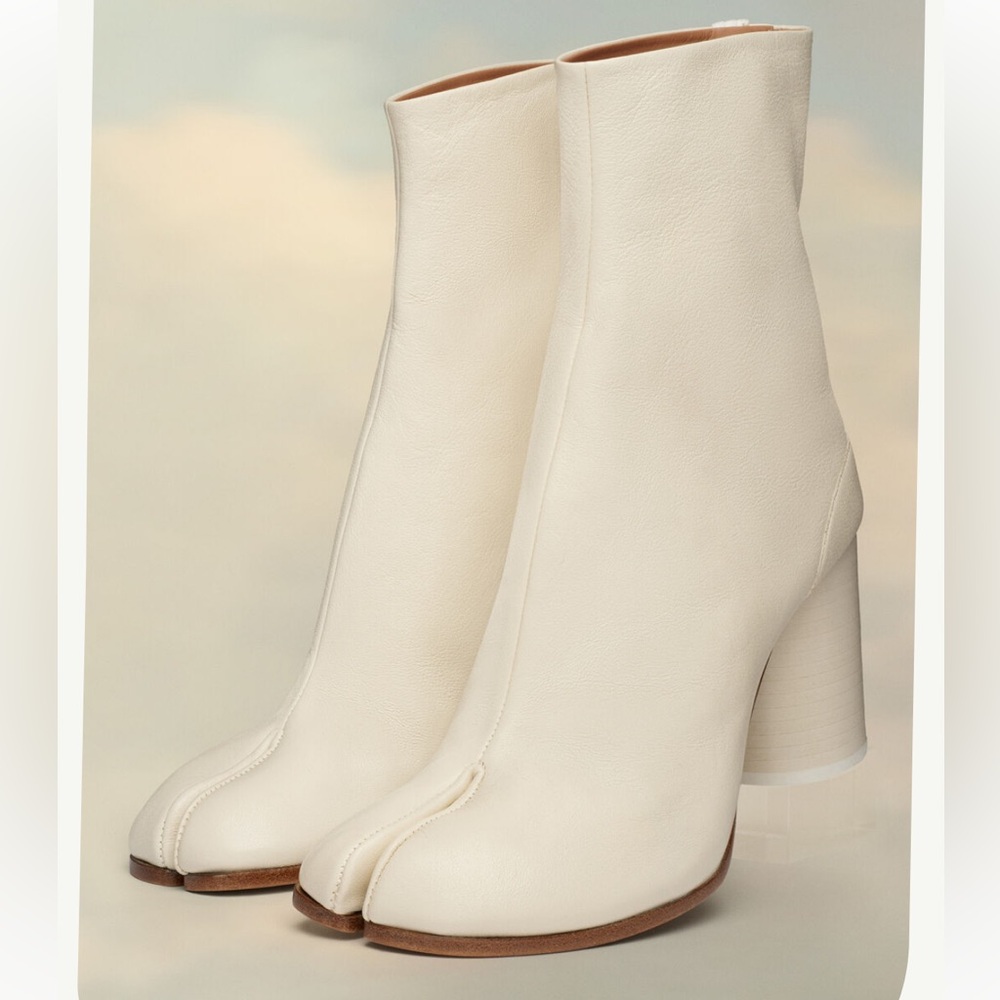 Maison Margiela tabi leather ankle boots - Picture 1 of 9